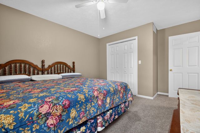 13830 E E Musket Road, Nevada, MO 64772