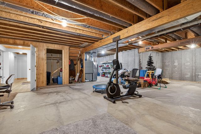 13830 E E Musket Road, Nevada, MO 64772