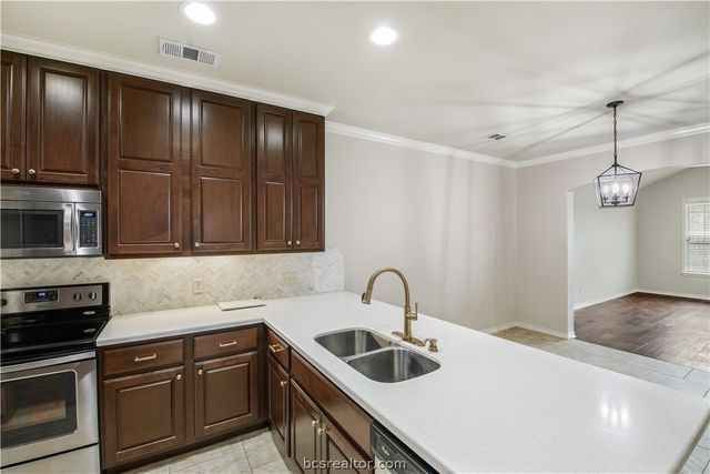4335 Dawn Lynn Drive, College Station, TX 77845