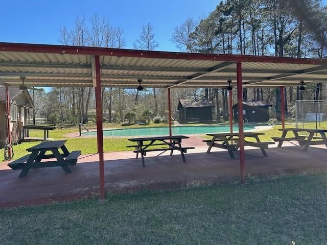 15819 Forest Drive, Montgomery, TX 77356