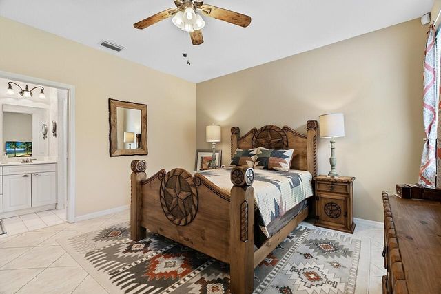 544 NW Cortina Lane, Port St Lucie, FL 34986