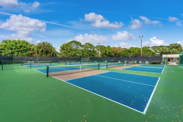 544 NW Cortina Lane, Port St Lucie, FL 34986