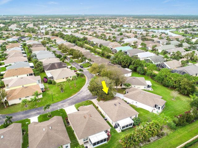 544 NW Cortina Lane, Port St Lucie, FL 34986