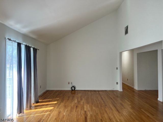 16 Belmar St, Franklin Twp., NJ 08873