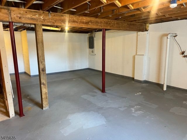 16 Belmar St, Franklin Twp., NJ 08873