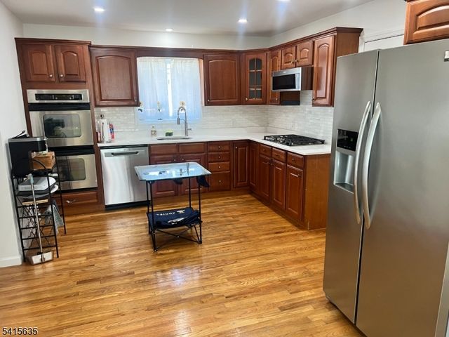 16 Belmar St, Franklin Twp., NJ 08873