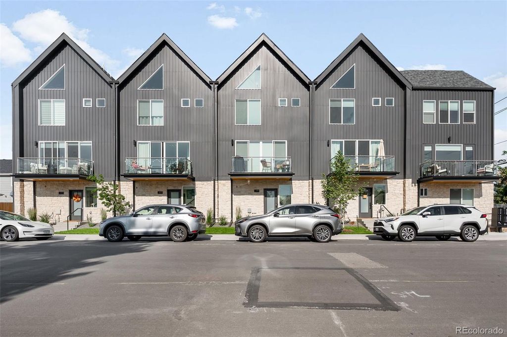 2282 S Dexter Street 2, Denver, CO 80222