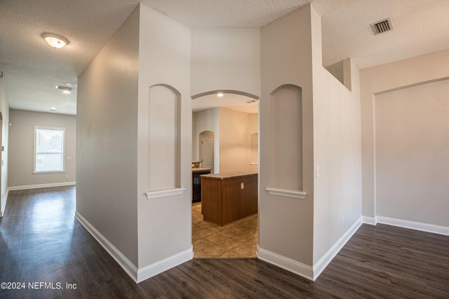 6567 CHESTER PARK Drive, Jacksonville, FL 32222