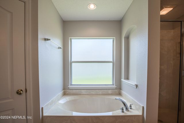 6567 CHESTER PARK Drive, Jacksonville, FL 32222