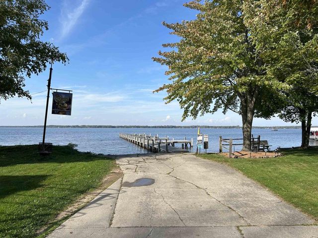 W5088 HIGHLAND DRIVE, Shawano, WI 54166