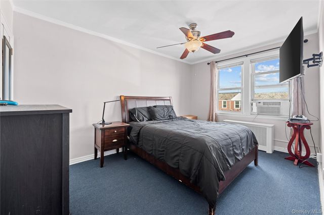 7338 52nd Road, Maspeth, NY 11378