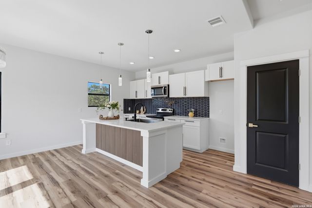 799 Mockingbird Cove, Spring Branch, TX 78070