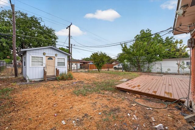 1919 Yucca Drive, Dallas, TX 75217