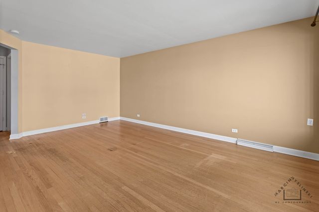 4709 N Odell Avenue, Harwood Heights, IL 60706