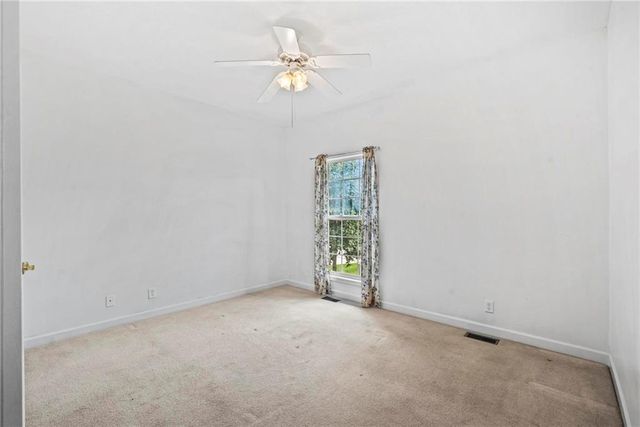 2518 SW Wintervalley Court, Lee's Summit, MO 64081