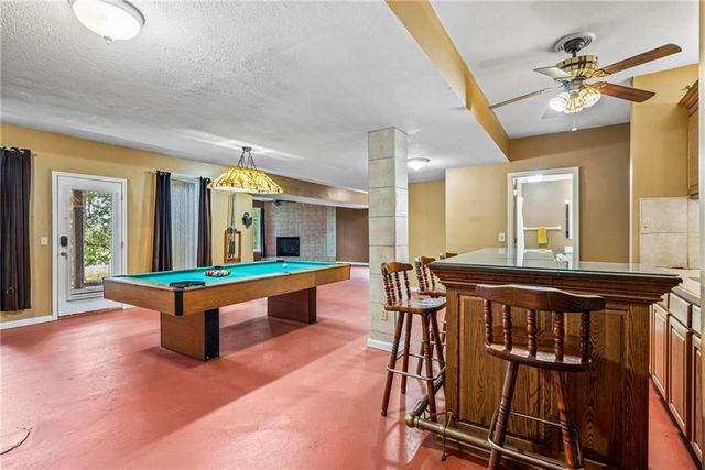 2518 SW Wintervalley Court, Lee's Summit, MO 64081