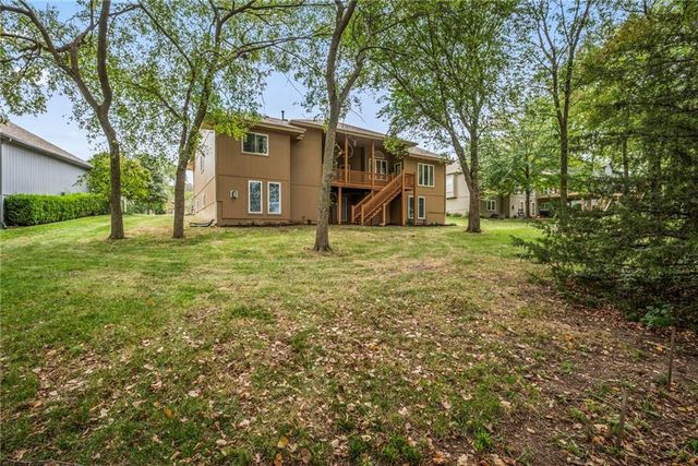 2518 SW Wintervalley Court, Lee's Summit, MO 64081