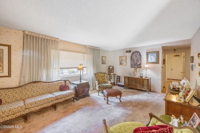 315 Longwood Court, Newbury Park, CA 91320