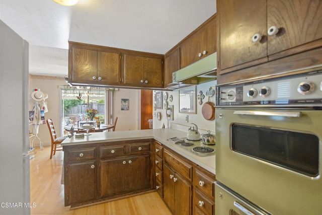 315 Longwood Court, Newbury Park, CA 91320