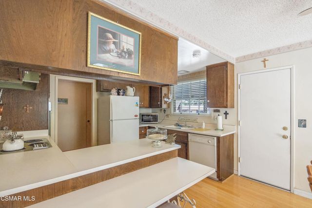 315 Longwood Court, Newbury Park, CA 91320