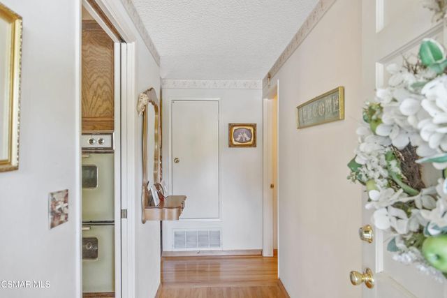 315 Longwood Court, Newbury Park, CA 91320