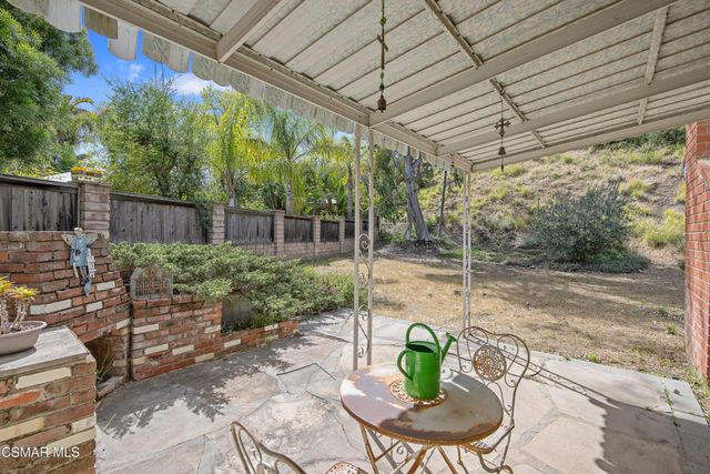 315 Longwood Court, Newbury Park, CA 91320