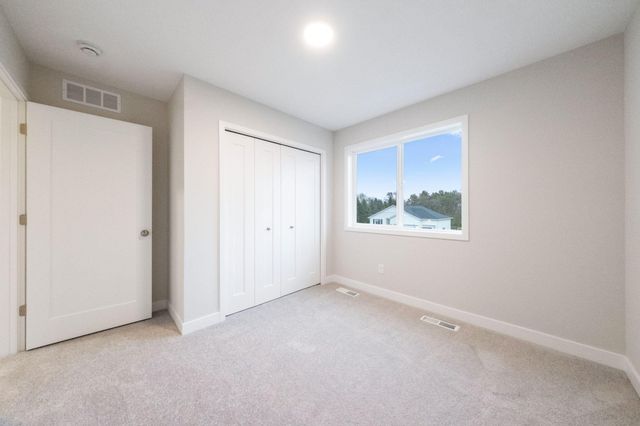 1335 Orchid Way, New Richmond, WI 54017