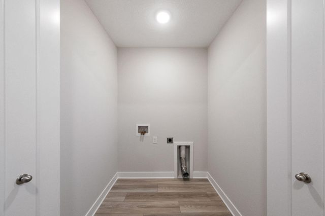 1335 Orchid Way, New Richmond, WI 54017