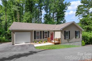 163 Longview Drive, Hendersonville, NC 28791