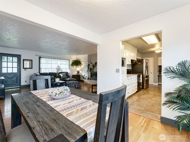 711 SE 101st Avenue, Vancouver, WA 98664