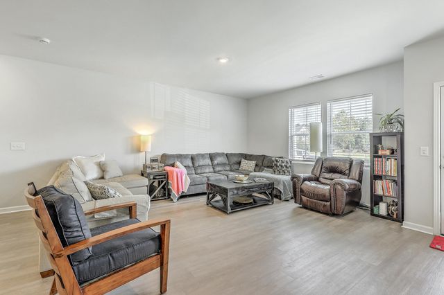 147 Pine Gate Drive, Summerville, SC 29483