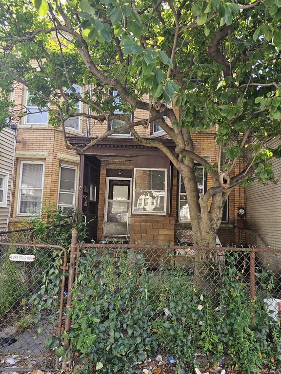171 McLean Avenue, Yonkers, NY 10705 — exterior