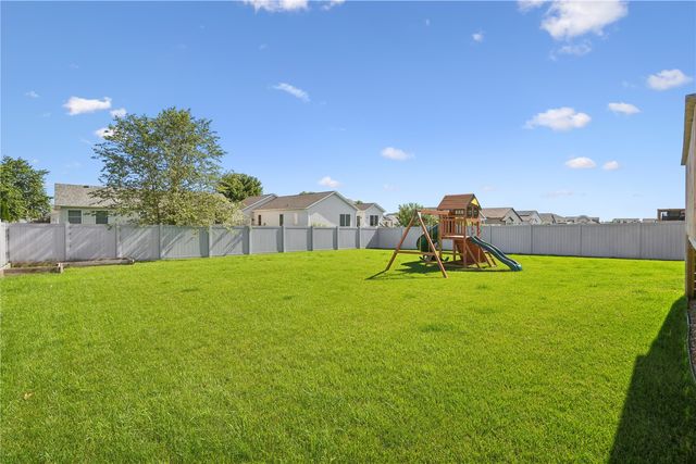 6154 Glenwood Drive, Marion, IA 52302