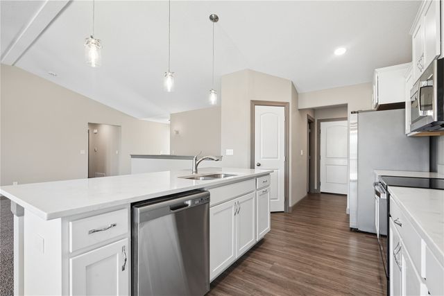 6154 Glenwood Drive, Marion, IA 52302