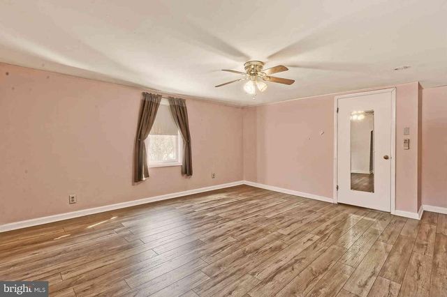 515 N CLINTON AVE, Wenonah, NJ 08090