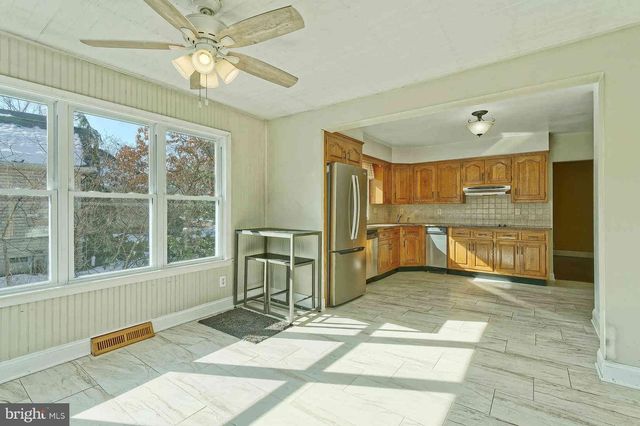 515 N CLINTON AVE, Wenonah, NJ 08090