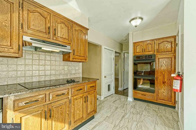 515 N CLINTON AVE, Wenonah, NJ 08090