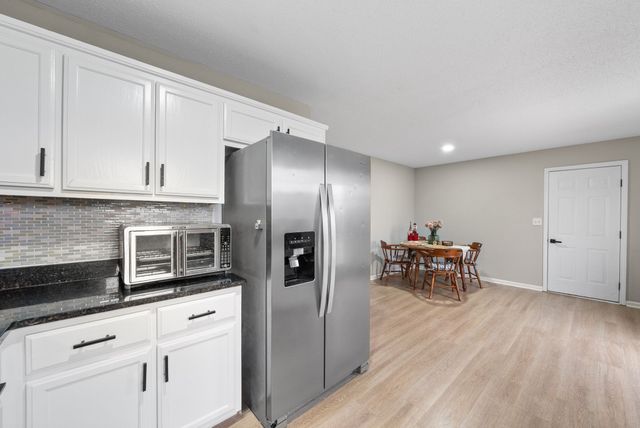 2656 Marymont Dr, Clarksville, TN 37042