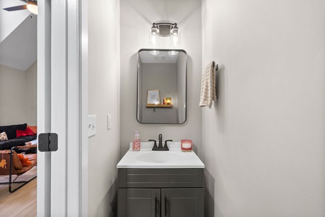 2656 Marymont Dr, Clarksville, TN 37042