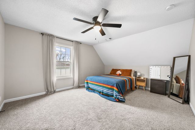 2656 Marymont Dr, Clarksville, TN 37042