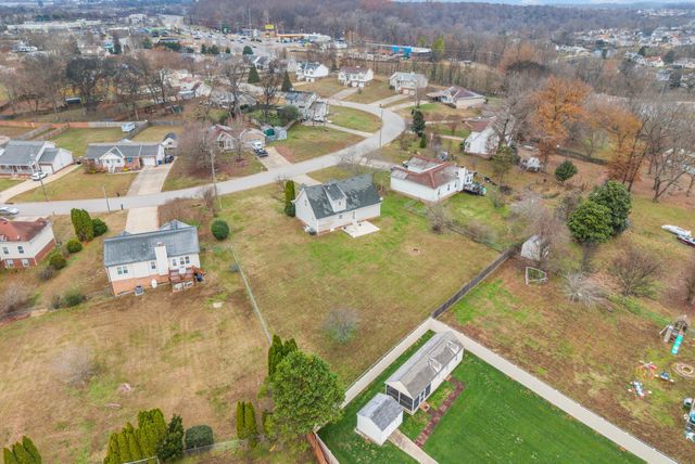 2656 Marymont Dr, Clarksville, TN 37042