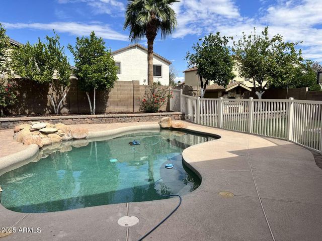 2823 S CANFIELD Street, Mesa, AZ 85212