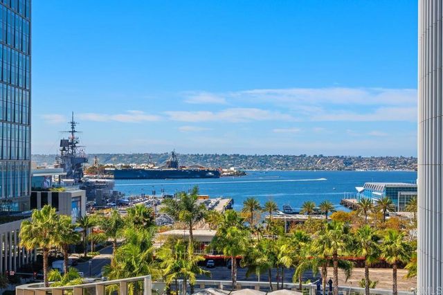 700 W E Street 801, San Diego, CA 92101