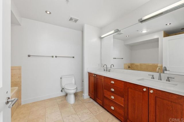 700 W E Street 801, San Diego, CA 92101