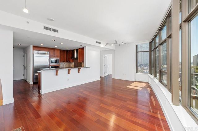 700 W E Street 801, San Diego, CA 92101