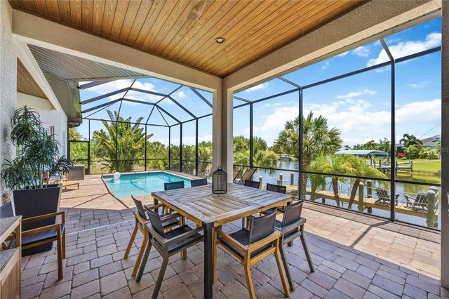 10386 WINNIPEG STREET, Port Charlotte, FL 33981
