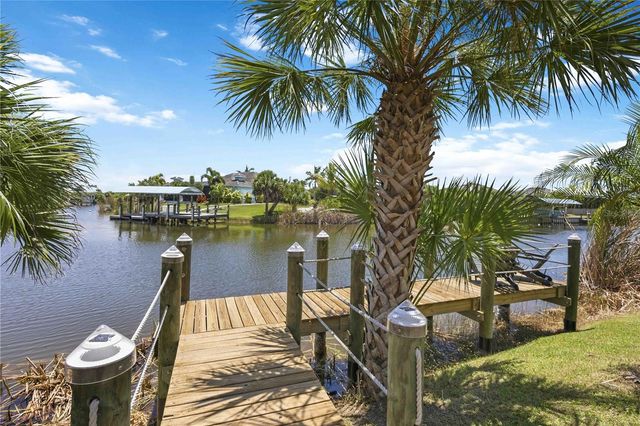 10386 WINNIPEG STREET, Port Charlotte, FL 33981