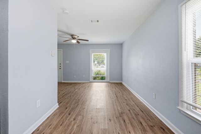 1450 Holcomb Road, Dallas, TX 75217
