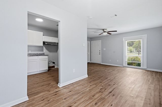 1450 Holcomb Road, Dallas, TX 75217