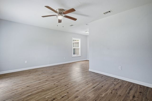 1450 Holcomb Road, Dallas, TX 75217